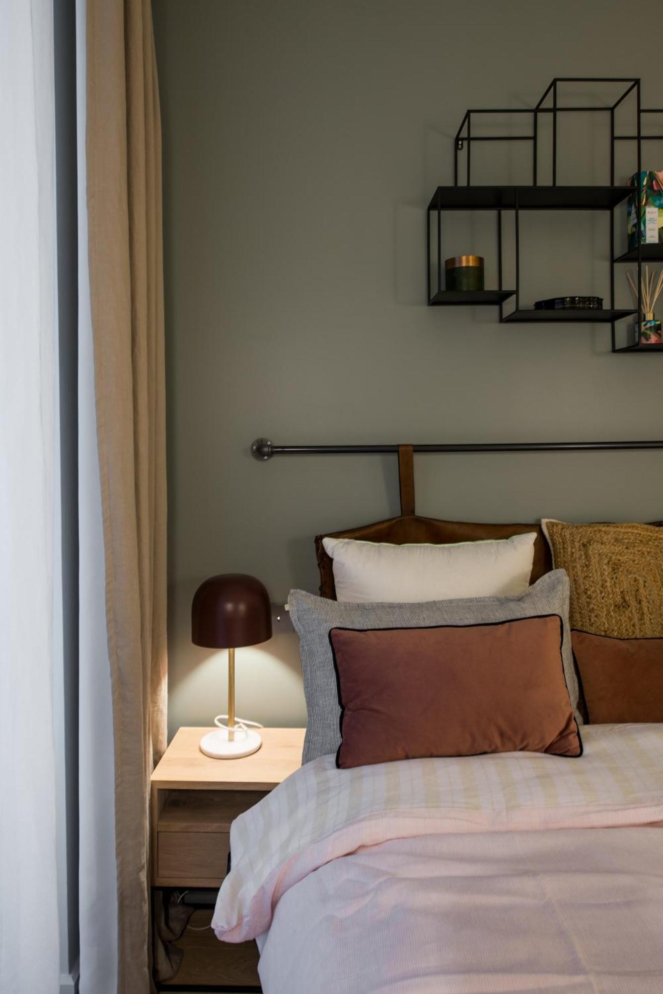 Apartamento Magnifique 3 / 3 Bdr *